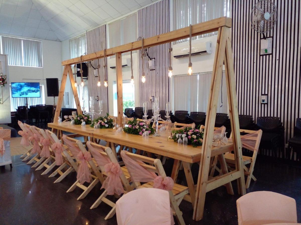מלון Kochi Angamaly Convention Centre מראה חיצוני תמונה