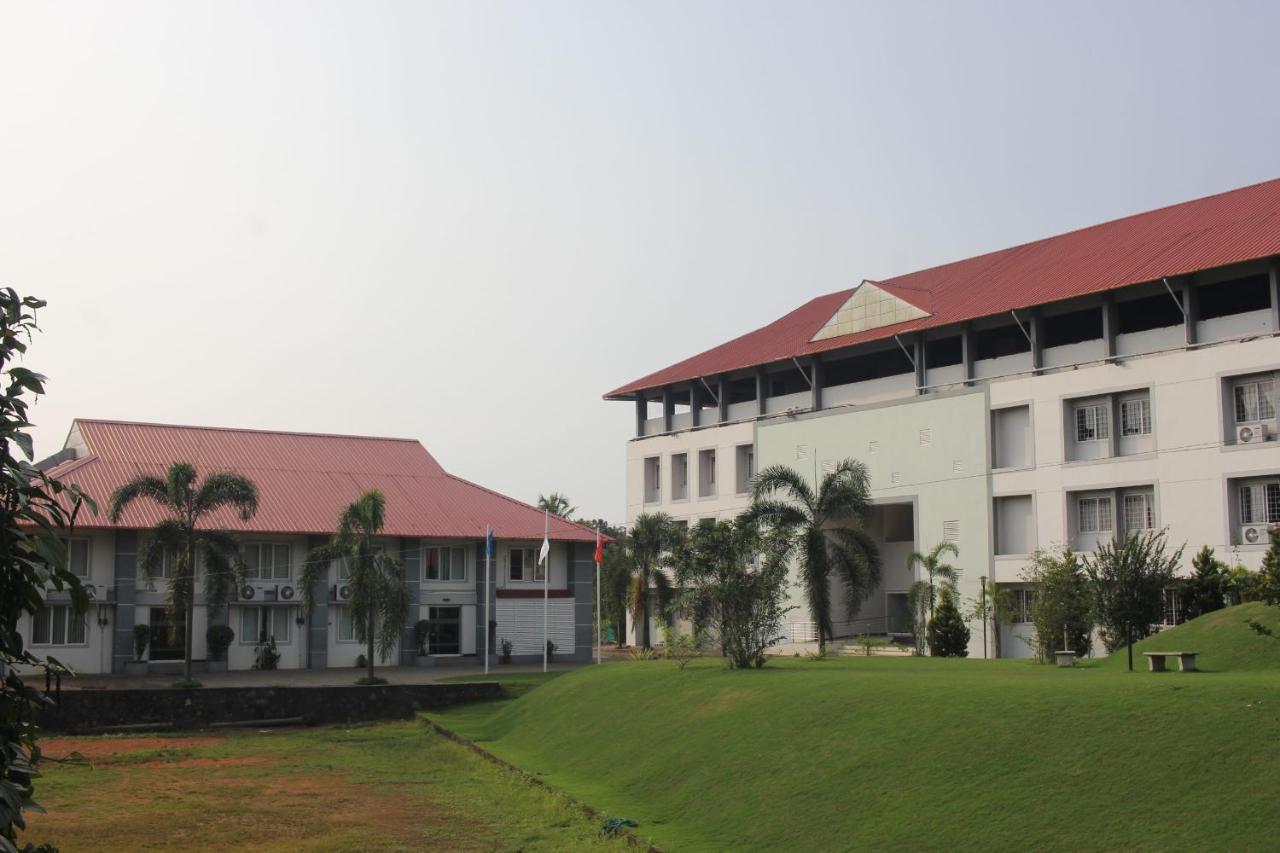 מלון Kochi Angamaly Convention Centre מראה חיצוני תמונה
