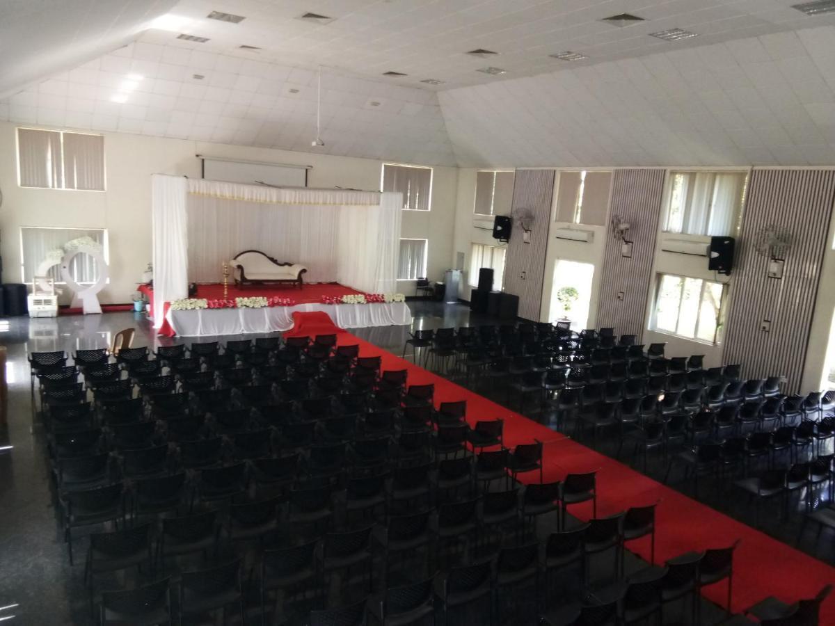 מלון Kochi Angamaly Convention Centre מראה חיצוני תמונה