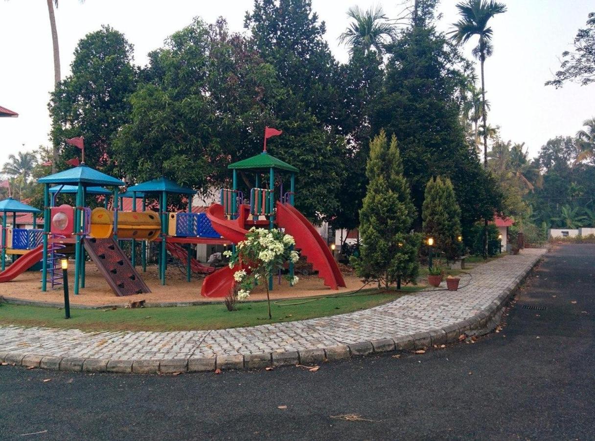 מלון Kochi Angamaly Convention Centre מראה חיצוני תמונה